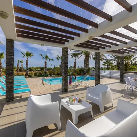 Faros Beachfront *