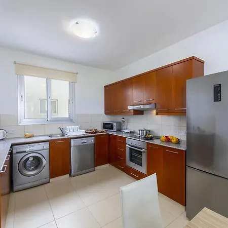 Faros Beachfront Vila