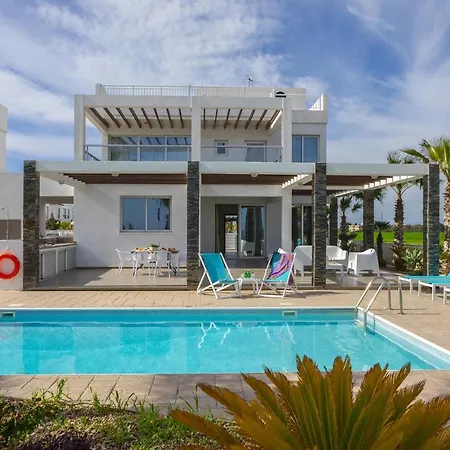Faros Beachfront Villa Perivolia