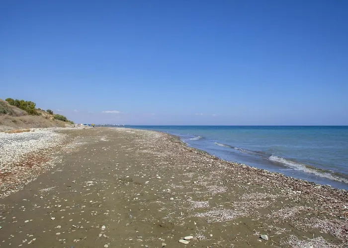 Вилла Faros Beachfront *