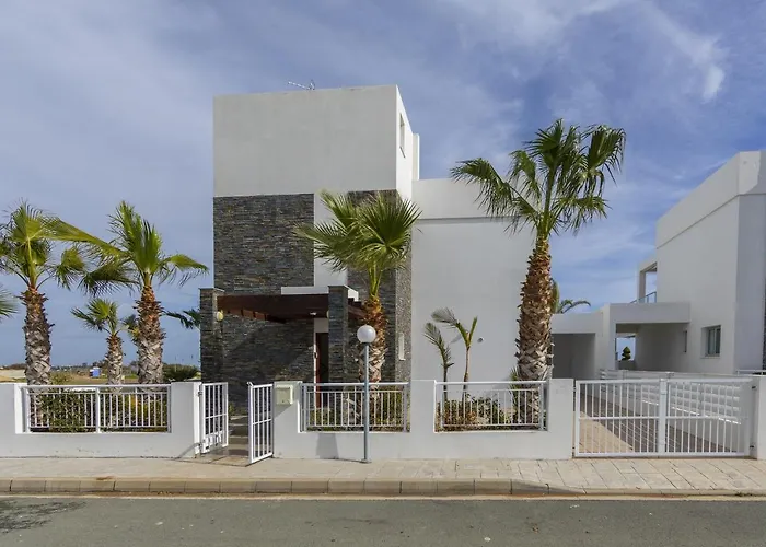 Faros Beachfront Villa