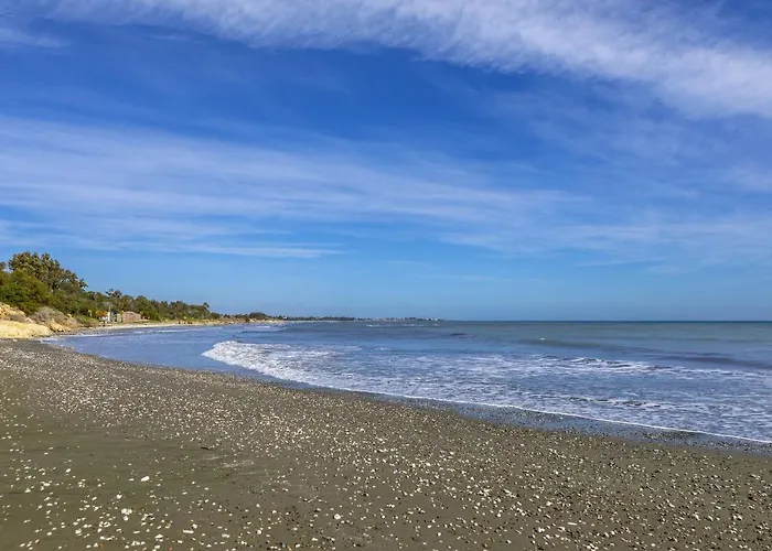 Faros Beachfront Перволия