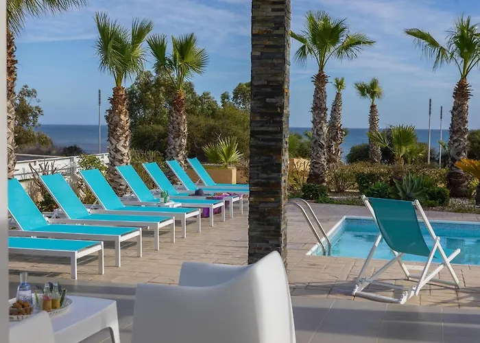 Вилла Faros Beachfront *