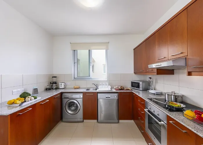 Faros Beachfront * Перволия